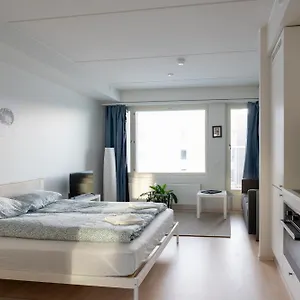 Easy & Near Airport Habitación en casa particular Vantaa